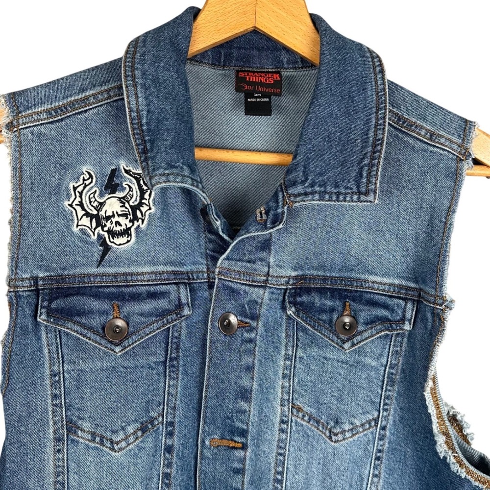 Stranger Things Our Universe Hellfire Club Demobat Slayer Denim Vest Mens S